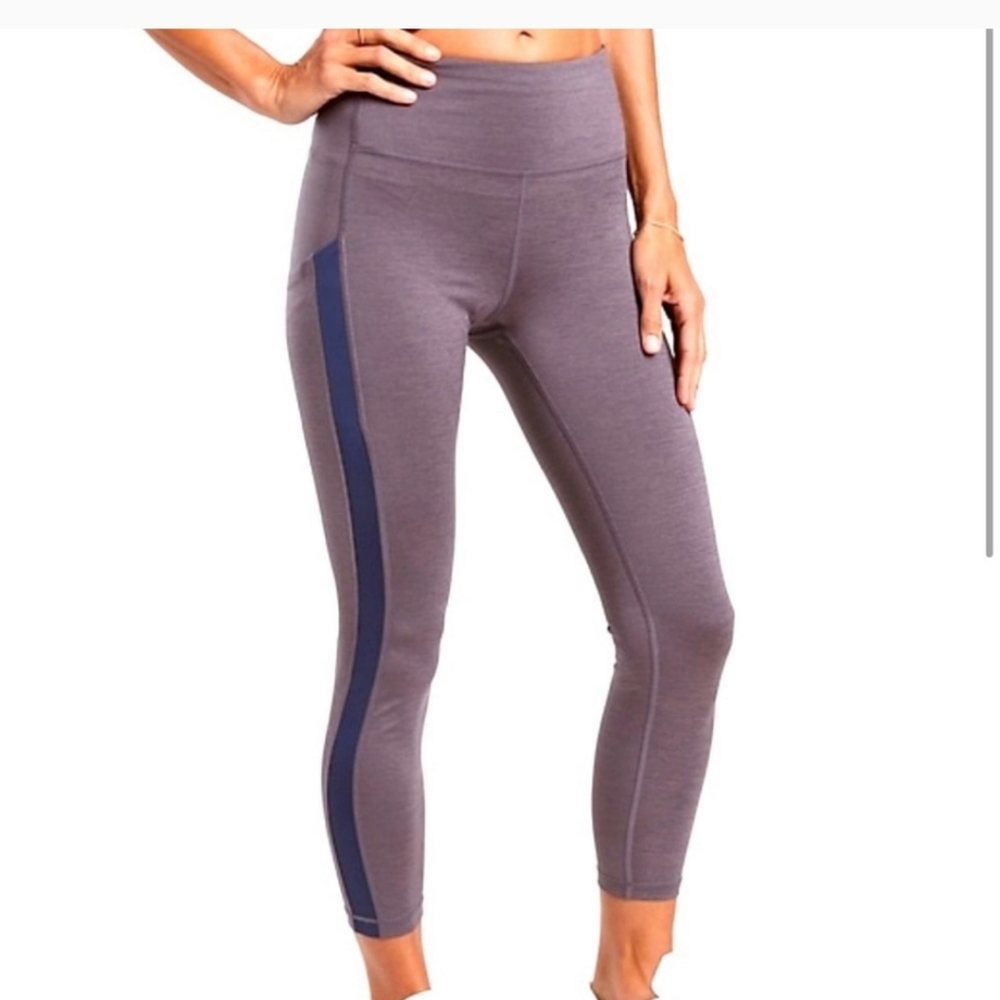 ATHLETA PURPLE AND GRAY WOMENS LEGGINGS SIZE MEDIUM POCKETS ON THIGHS